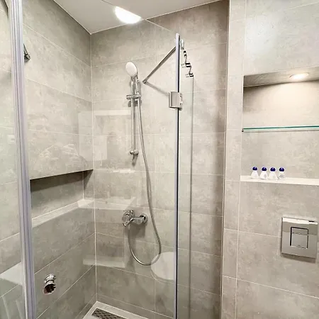 Azure Coast Horizon - Free Parking شقة سينتس قسطنطين وهيلينا