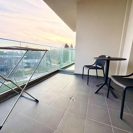 شقة Azure Coast Horizon - Free Parking *