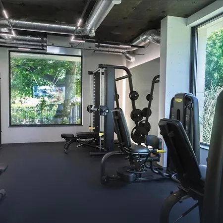 شقة Azure Coast Horizon - Free Parking *