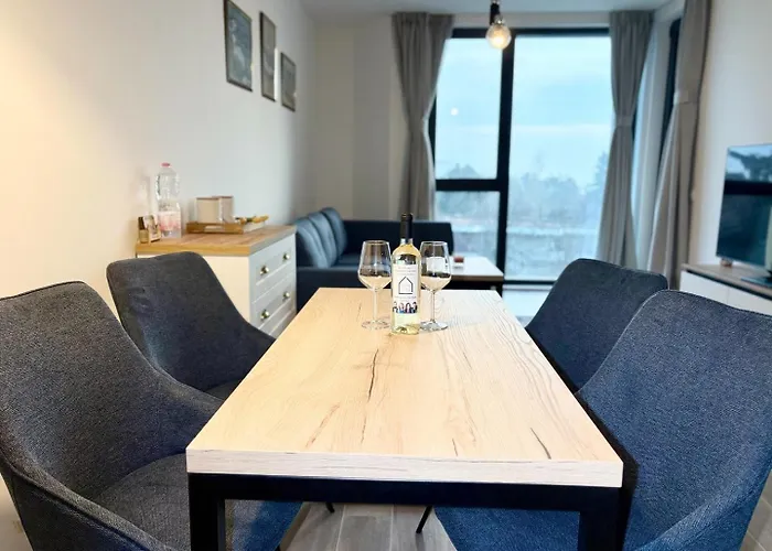 Azure Coast Horizon - Free Parking