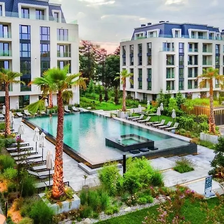 Azure Coast Horizon - Free Parking