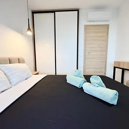 Azure Coast Horizon - Free Parking Saints Constantine and Helena