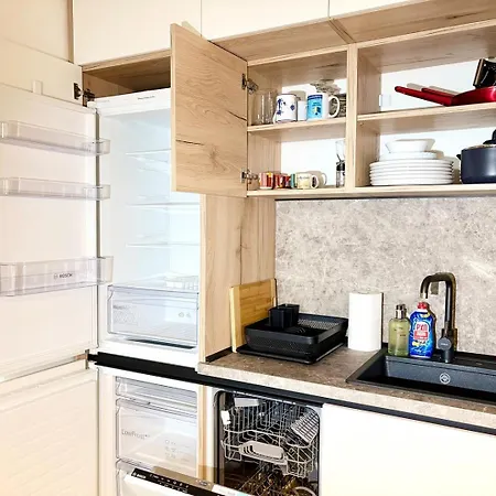 Azure Coast Horizon - Free Parking Apartment Saints Constantine and Helena