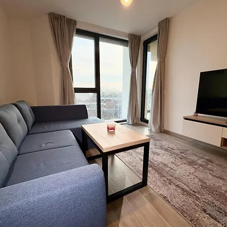 Azure Coast Horizon - Free Parking Apartment